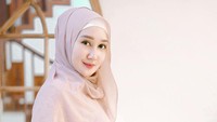 Foto 7 Artis Umumkan Hamil Saat Pandemi Corona, Zaskia Mecca Ngaku Kebobolan