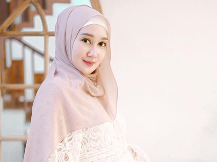 Foto 7 Artis Umumkan Hamil Saat Pandemi Corona, Zaskia Mecca Ngaku Kebobolan