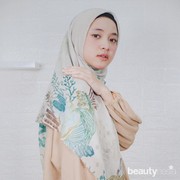 Tampil Cantik, 5 Inspirasi Gaya Hijab Nisa Sabyan Terbaru