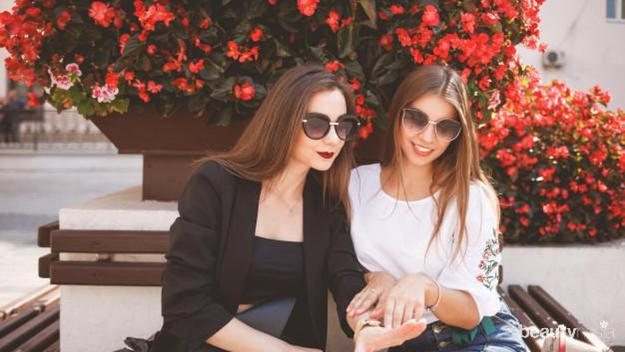 Cara Pintar Hadapi Teman yang Suka Pamer Tanpa Perlu Emosi