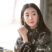 Rahasia Cantik dan Awet Muda Aktris Korea Choi Ji Woo di Usia 45 Tahun