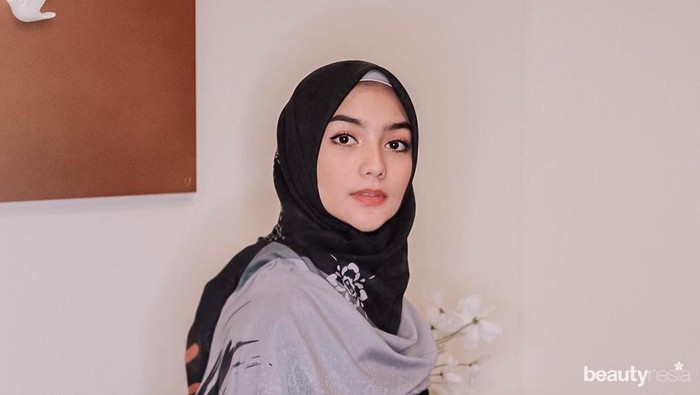 Tampil Fresh dan Cantik, Contek OOTD Gamis ala Citra Kirana