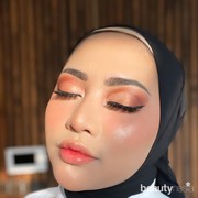 Bye-bye Mascara! Ini 6 Bahan Alami untuk Menebalkan Bulu Mata