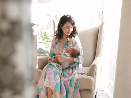 7 Potret Cantik Andien Aisyah Usai Melahirkan Anak Kedua, Langsing & Modis