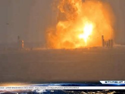 Roket SpaceX Meledak Sehari Sebelum Peluncuran Bersejarah