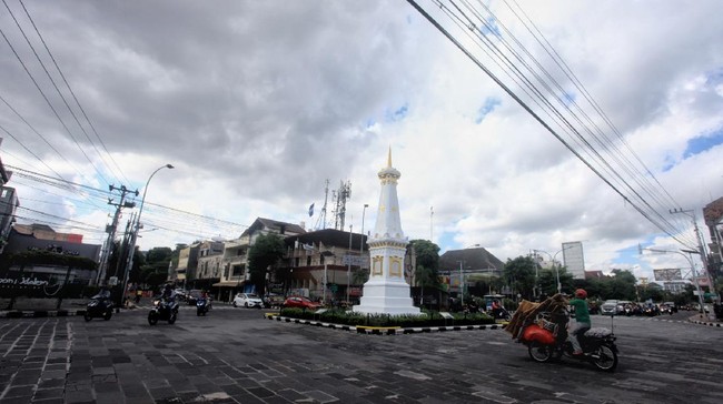 Grab bekerja sama dengan pemerintah Yogya mendigitalisasi ratusan pasar di Sleman lewat layanan GrabAssistant dan menyediakan armada GrabExpress untuk UMKM.