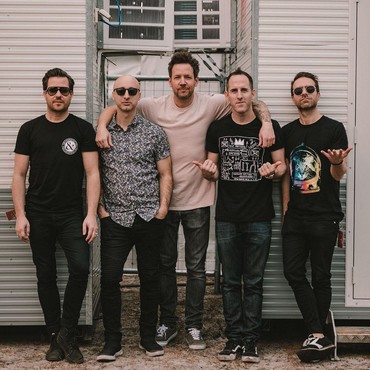 Viral di TikTok, Lagu 'I'm Just A Kid' Raih Platinum