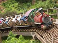 Covid-19, Dilarang Teriak Saat Naik Roller Coaster di Jepang