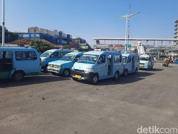 Curhat Sopir Angkot di Jakarta Terdampak Corona, Rezeki Seret-Makan Seadanya