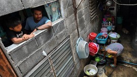 Corona dan Atap Gubuk 1,2 Meter Thanapat di Bangkok