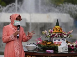 HUT Surabaya di Tengah Pandemi, Risma Rindu Makan Bareng Warga di Pesta Rakyat