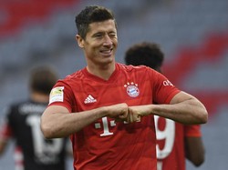 Sudah 43 Gol, Lewandowski Samai Musim Terbaiknya