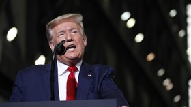 Trump Perpanjang Sanksi Korut Dampak Friksi dengan Korsel