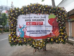 Hentikan Perang Dingin soal Mobil PCR, Gubernur Ucapkan HUT Kota Surabaya