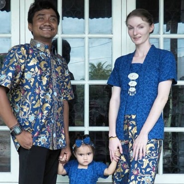 Pernikahan Bule Cantik & Pria Padang Pernah Viral, Kini Anak Jadi Sorotan