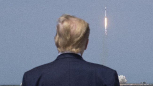 Presiden AS Donald Trump telah menyetujui anggaran sebesar Rp414 triliun untuk misi NASA ke bulan pada 2024.