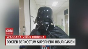 VIDEO: Dokter Pakai Kostum Superhero untuk Hibur Pasien