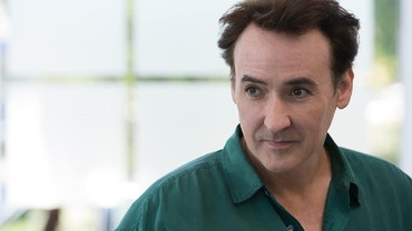 img-title Aktor John Cusack Jadi Korban Senjata Merica Saat Demo Bela George Floyd