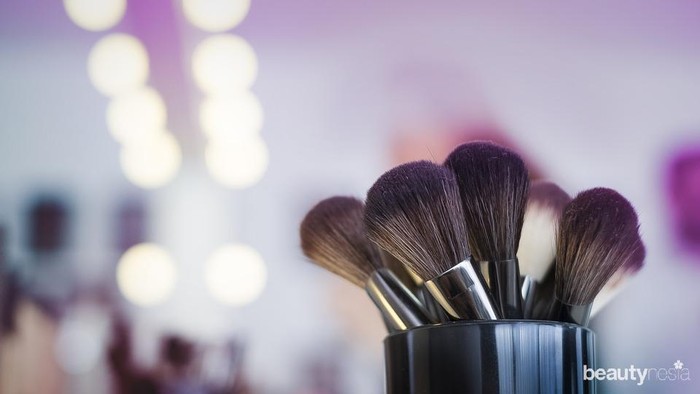 Jarang Bersihkan Brush Makeup? 5 Masalah akan Kamu Hadapi