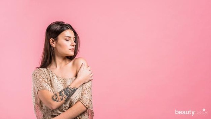 5 Moisturizer Ampuh untuk Merawat Tatto di Tubuh