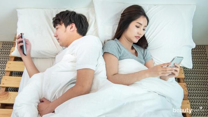 Punya Ruang Sendiri, Ini Zodiak yang Tidak Suka Privacy Diusik Pasangan