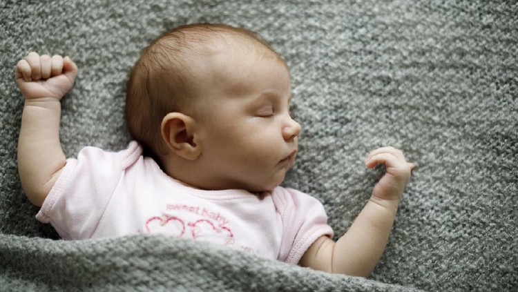 923030986 Sleeping baby