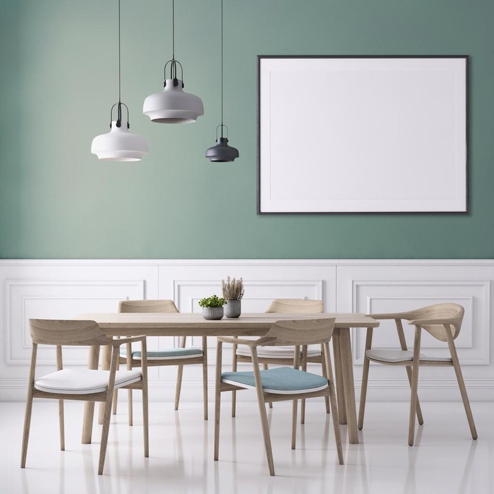 <span style="color: #222222; font-family: Arial, Helvetica, sans-serif; font-size: small;">Untuk memaksimalkan tampilan minimalis, pilihlah lampu dengan warna monokrom. Lampu jenis ini bisa jadi primadona ruangan. (Foto: iStock)</span>