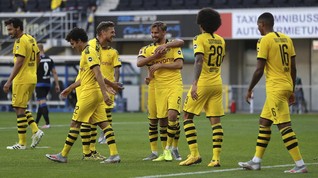 FOTO: Pesta Gol di Paderborn vs Dortmund