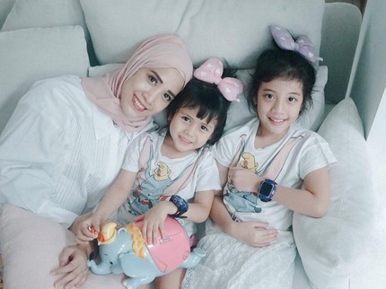 Cara Unik Fanny Fabriana Semangati Diri sebelum Dampingi Anak Belajar di Rumah