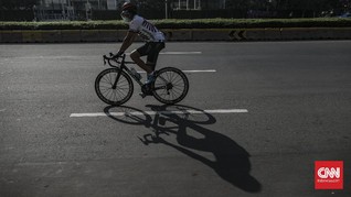 FOTO: Bersepeda Jadi Alternatif Olahraga Saat Corona