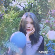 Inspirasi OOTD Dress dan Rok Ala IU Untuk Tubuh Berukuran Mungil