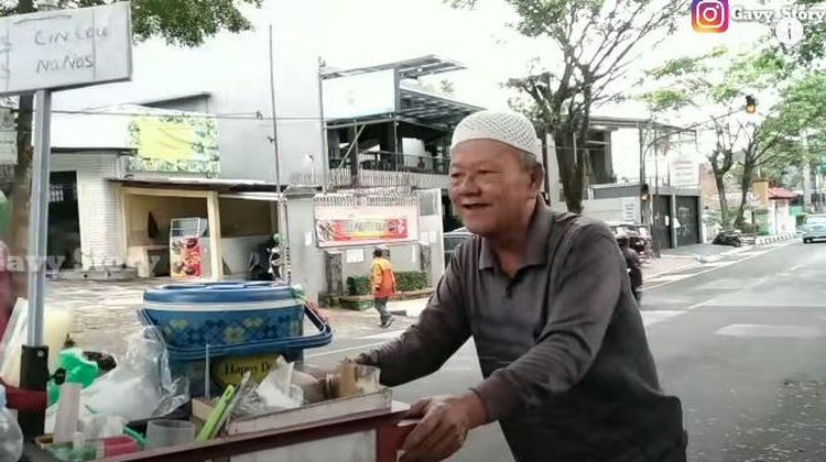 Hasanudin penjual cincau
