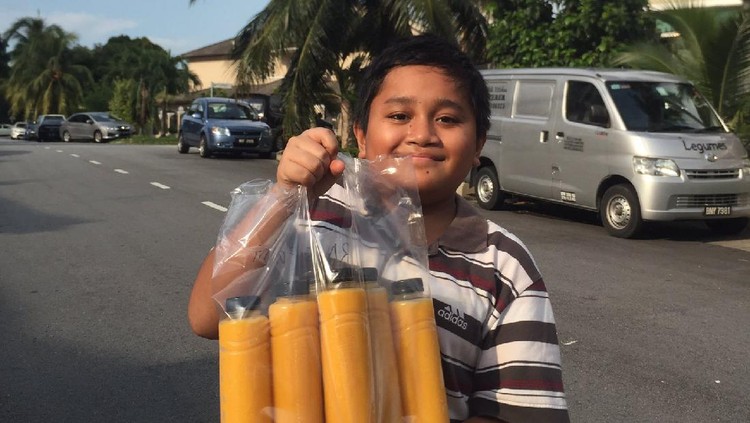 Danish Izzuddin Bocah Jual Jus Mangga