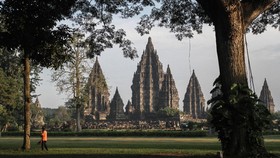 Candi Prambanan Luncurkan Paket 'Ngabuburit'