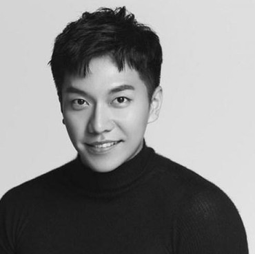 Lee Seung Gi Siap Lawan Psikopat di Drama Terbaru