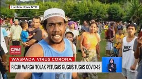 VIDEO: Ricuh Warga Tolak Petugas Jemput Pasien Covid-19