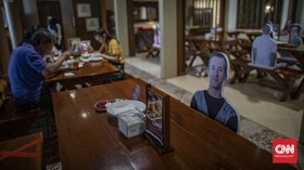 PPKM Mikro di Medan, Polisi Sasar Prokes di Tempat Makan