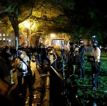 Makin Panas, Demonstran Kasus George Floyd Jarah Toko Barang Mewah