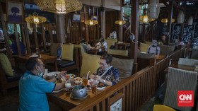 DKI Sebut Syarat Vaksin untuk Restoran-Salon Bukan Hal Sulit