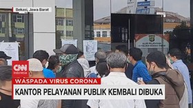 VIDEO: Kembali Buka, Kantor Pelayanan Publik Diserbu Warga