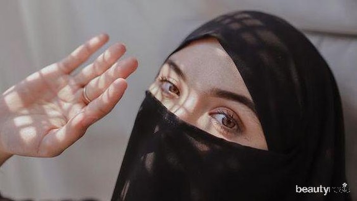 Sering Lupa Pakai Masker? Khimar Anti Corona Bisa Jadi Solusi!