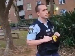 Polisi New South Wales Selidiki Anggotanya yang Menendang Remaja Aborigin
