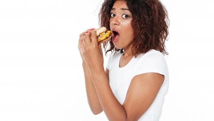 Hati-hati, 5 Kebiasaan Makan Ini Dapat Lemahkan Sistem Imun