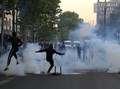 FOTO: Ricuh Demo Dukung George Floyd di Paris