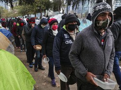 43 Migran Tiba di Italia, 8 di Antaranya Positif Corona