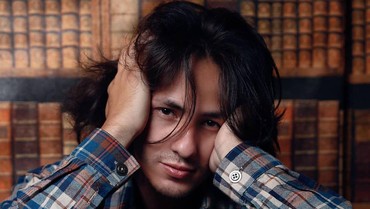 img-title Lama Tak Muncul, Dylan Carr Kini Pacaran dengan Chika Jessica?