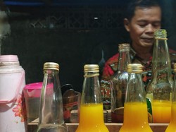 Dagangan Tak Laku, Penjual Jamu Sulit Penuhi Kebutuhan Hidup