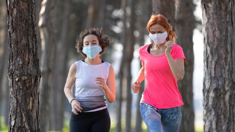 Olahraga Pakai Masker Olahraga Pakai Masker
