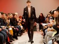 Ada Kalimat Syahadat di Rompi Luhan, Brand Minta Maaf