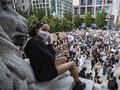FOTO: Aksi Solidaritas Global Kecam Kematian George Floyd